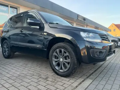 Begagnad Suzuki Vitara Comfort 129 HK (94 kW) 2014 Svart SUV