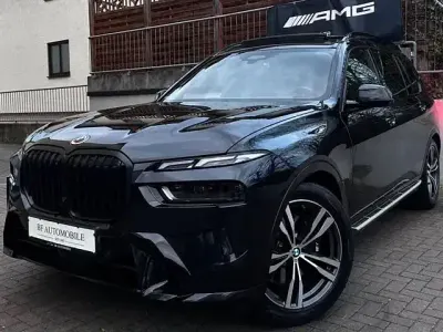 Gebraucht BMW X7 M Sport 352 PS (258 kW) 2023 Schwarz SUV
