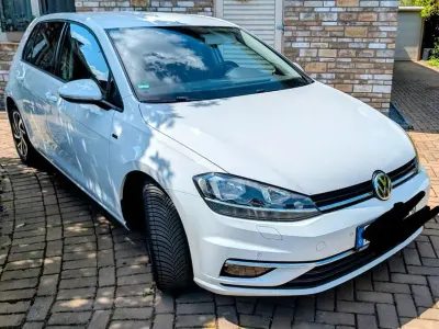 Gebraucht VW Golf VII Join 116 PS (85 kW) 2018 Weiß Limousine