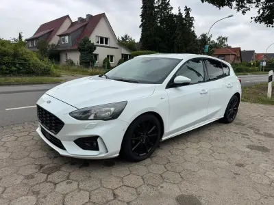 Gebraucht Ford Focus ST-Line 120 PS (88 kW) 2018 Weiß Limousine