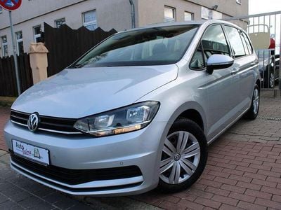 Gebraucht VW Touran Trendline 110 PS (80 kW) 2016 Silber Van / Kleinbus