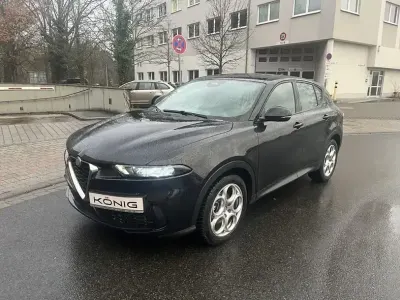 Gebraucht Alfa Romeo Tonale Super 156 PS (114 kW) 2023 Schwarz SUV