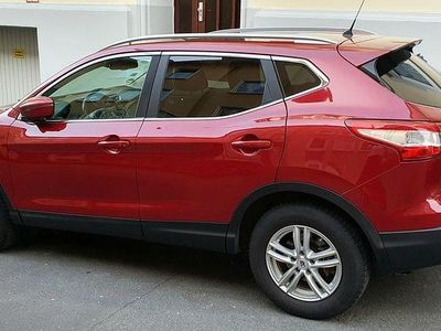 Usata Nissan Qashqai 360º 116 CV (85 kW) 2016 Rosso SUV
