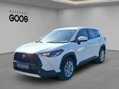 Gebraucht Toyota Corolla Cross Business Edition 140 PS (102 kW) 2024 Schneeweiß SUV