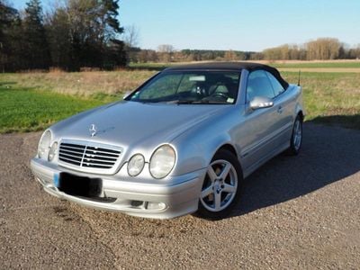 Gebraucht Mercedes CLK230 197 PS (144 kW) 2001 Silber Cabrio