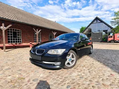Gebraucht BMW 320 Cabriolet Performance 184 PS (135 kW) 2011 Black sapphire metallic Cabrio