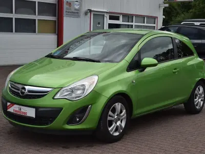 Gebraucht Opel Corsa Satellite 87 PS (63 kW) 2011 Grün Kleinwagen
