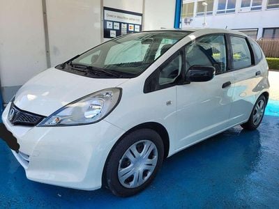 Gebraucht Honda Jazz S 90 PS (66 kW) 2013 Taffeta white Kleinwagen