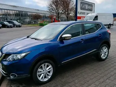 Gebraucht Nissan Qashqai N-Connecta 131 PS (96 kW) 2016 Blau SUV