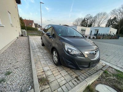 Gebraucht Opel Meriva 131 PS (96 kW) 2012 Grau Van / Kleinbus