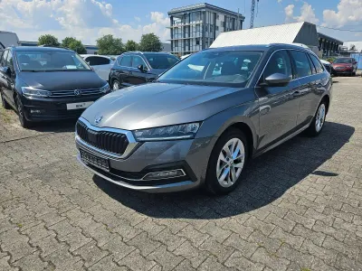 Gebraucht Skoda Octavia Style 150 PS (110 kW) 2023 Grau Kombi