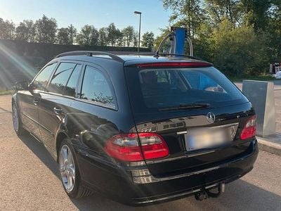 Mercedes E200