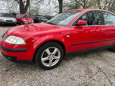 Usata VW Passat 150 CV (110 kW) 2001 Rosso Berlina
