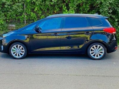 Schwarz Gebraucht 2023 Kia Carens Van / Kleinbus | 9.500 €