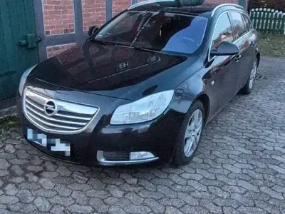 Gebraucht Opel Insignia Innovation 140 PS (102 kW) 2009 Schwarz Kombi