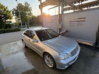 Gebraucht Mercedes 200 122 PS (89 kW) 2007 Silber Limousine