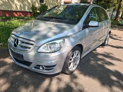 Brugt Mercedes B180 109 HK (80 kW) 2010 Sølv MPV