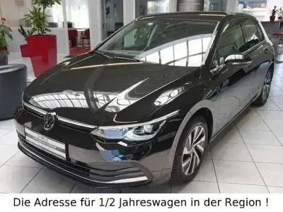 Gebraucht VW Golf VIII Style 150 PS (110 kW) 2024 Schwarz Limousine