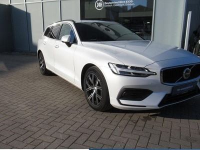 Gebraucht Volvo V60 Core 163 PS (119 kW) 2024 Weiß Kombi