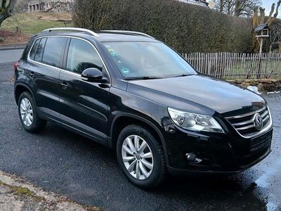 Gebraucht VW Tiguan 140 PS (102 kW) 2011 Schwarz SUV