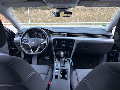 Gebraucht VW Passat Business 150 PS (110 kW) 2020 Grau Kombi