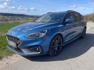 Usata Ford Focus ST 190 CV (139 kW) 2020 Blu Station wagon