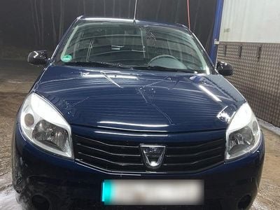 Gebraucht Dacia Sandero 75 PS (55 kW) 2011 Blau Kleinwagen