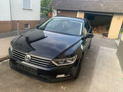 Gebraucht VW Passat Business 120 PS (88 kW) 2019 Schwarz Kombi
