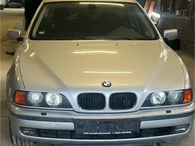 Second-hand BMW 520 Executive 150 CP (110 kW) 1999 Argintiu Berlinǎ