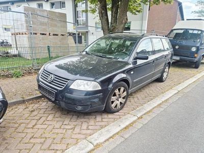 Second-hand VW Passat 100 CP (73 kW) 2003 Negru Break