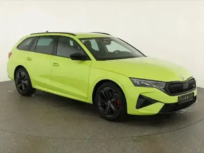 Neu Skoda Octavia RS 265 PS (194 kW) 2026 Grün Kombi