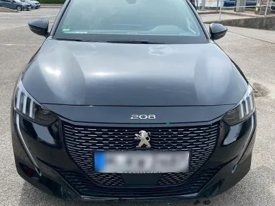 Gebraucht Peugeot 208 Allure GT-Line 101 PS (74 kW) 2019 Schwarz Kleinwagen