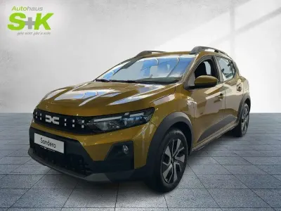 Neu Dacia Sandero Expression 110 PS (80 kW) 2026 Amber yellow Kleinwagen