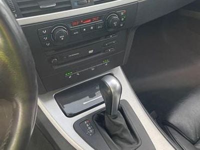 Schwarz Gebraucht 2006 BMW 330 Kombi | 5.900 € (Guter Preis)