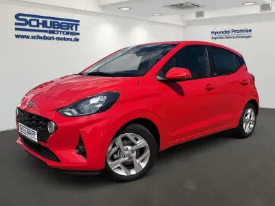 Gebraucht Hyundai i10 Trend 67 PS (49 kW) 2021 Rot Kleinwagen