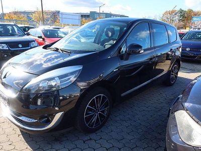 Schwarz Gebraucht 2012 Renault Scénic III Bose Edition Van / Kleinbus | 4.990 € (Etwas zu teuer)