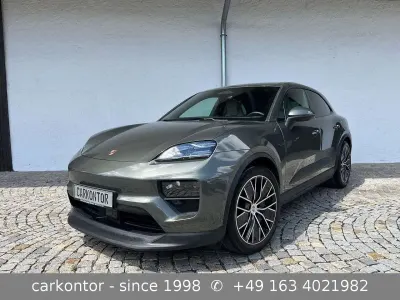Gebraucht Porsche Macan Chrono 300 kW (408 PS) 2025 Aventuringruen SUV