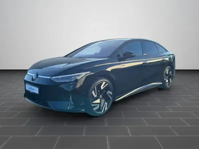 Gebraucht VW ID.7 250 kW (340 PS) 2026 Grenadillschwarz metallic (metallic) Limousine