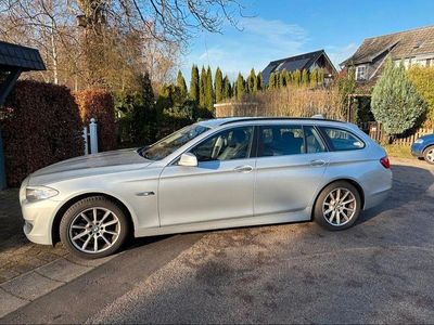 Gebraucht BMW 520 184 PS (135 kW) 2011 Silber Kombi