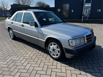 Gebraucht Mercedes 190 1991 Silber Limousine