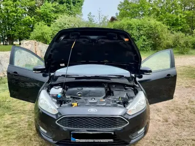 Używany Ford Focus 122 KM (89 kW) 2015 Czarny Kombi