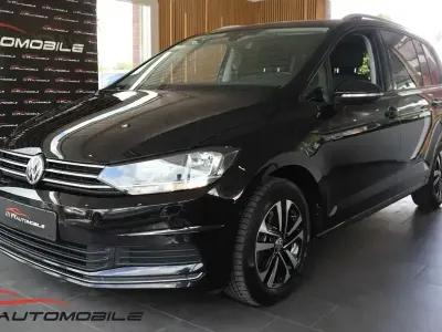 Gebraucht VW Touran IQ Drive 150 PS (110 kW) 2019 Deep black perleffekt Van / Kleinbus