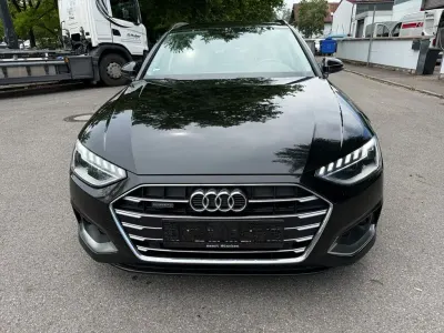 Gebraucht Audi A4 Advanced 190 PS (139 kW) 2020 Schwarz Kombi