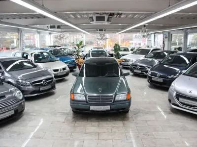 Brugt Mercedes C200 75 HK (55 kW) 1994 Grøn Sedan
