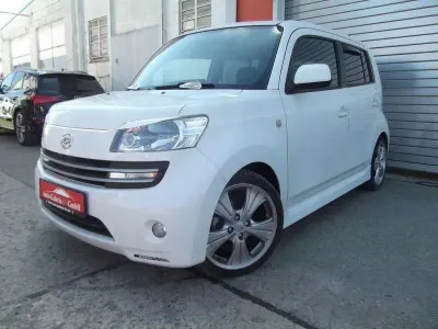 Gebraucht Daihatsu Materia 103 PS (75 kW) 2008 Weiß Van / Kleinbus