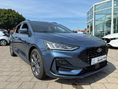 Gebraucht Ford Focus ST-Line X 125 PS (91 kW) 2023 Chromablau metallic Kombi