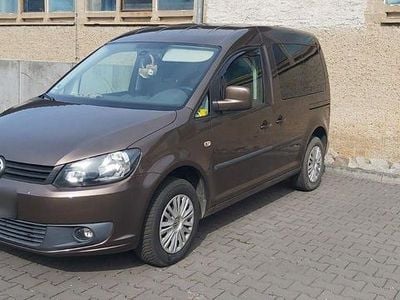 Begagnad VW Caddy Edition 102 HK (75 kW) 2014 Brun Minibuss