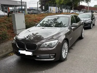 Gebraucht BMW 730 258 PS (189 kW) 2012 Braun Limousine