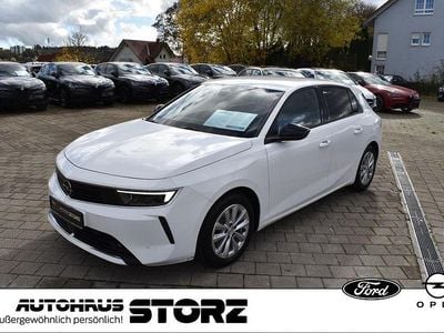 Jade weiss/arktis weiss Gebraucht 2022 Opel Astra Business Edition Limousine | 19.490 € (Guter Preis)