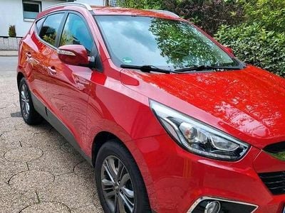 Second-hand Hyundai ix35 Edition 140 CP (102 kW) 2014 Roșu SUV